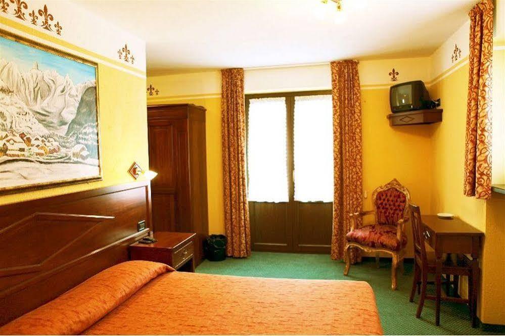Hotel Stella Del Nord Courmayeur Buitenkant foto